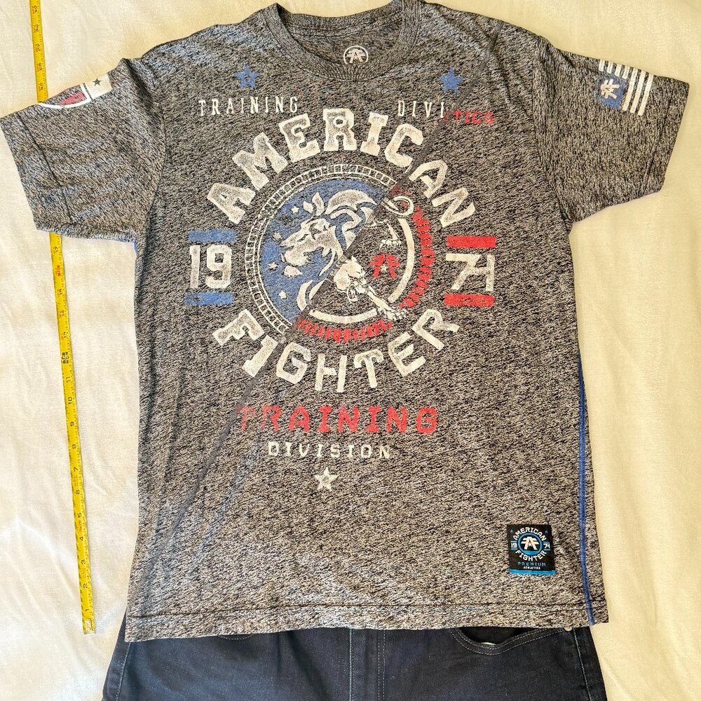 American Fighter Large Mens T-shirt Gray with Red White and Blue